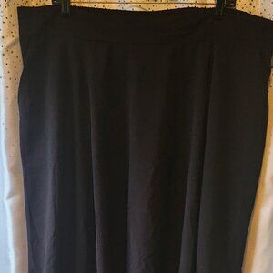 🖤 Black Flowy Torrid Skirt with Pockets